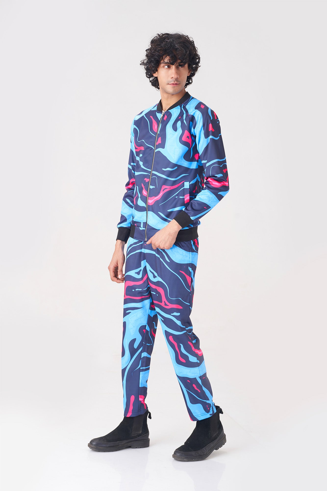Bold Abstract Pattern Tracksuit for Men