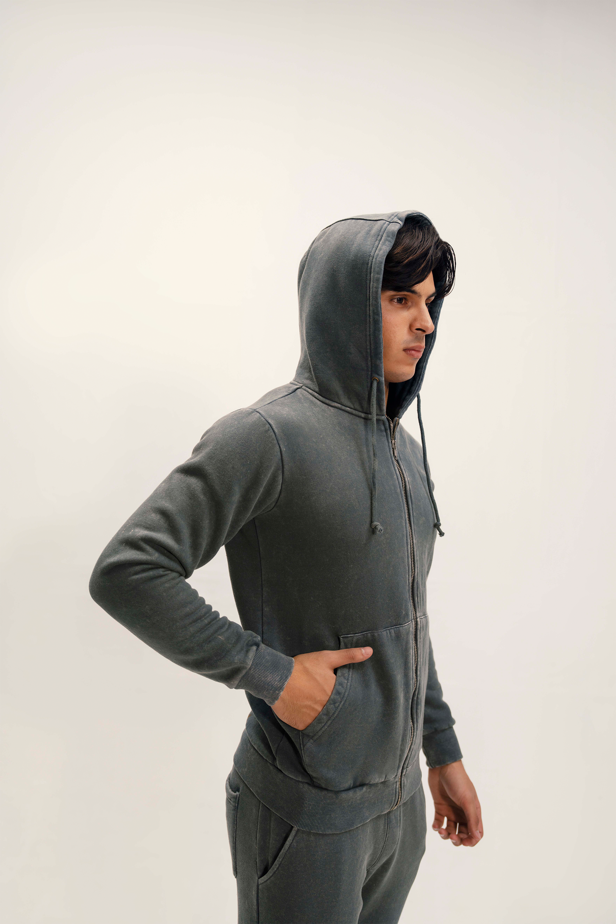 Unisex hoodies & trousers