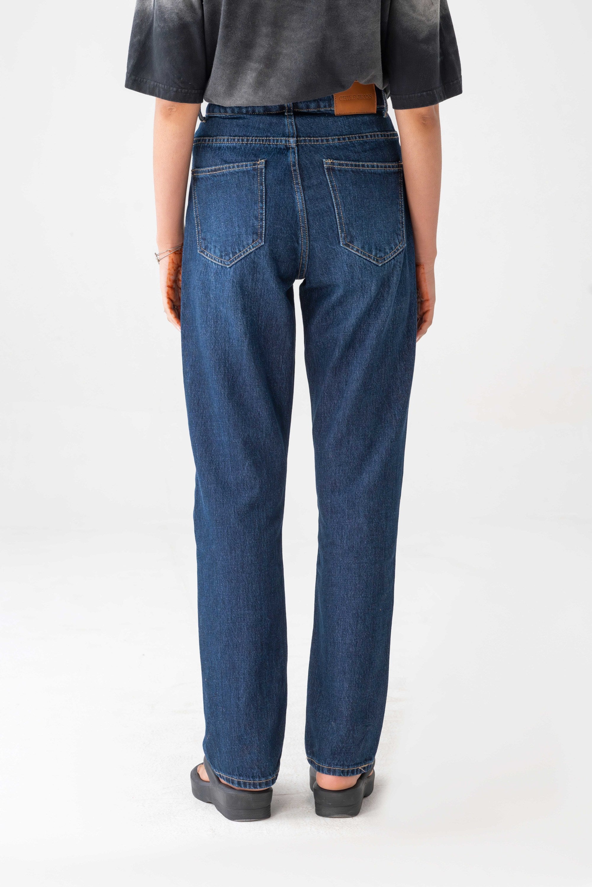 Straight Leg Denim Jeans – Women