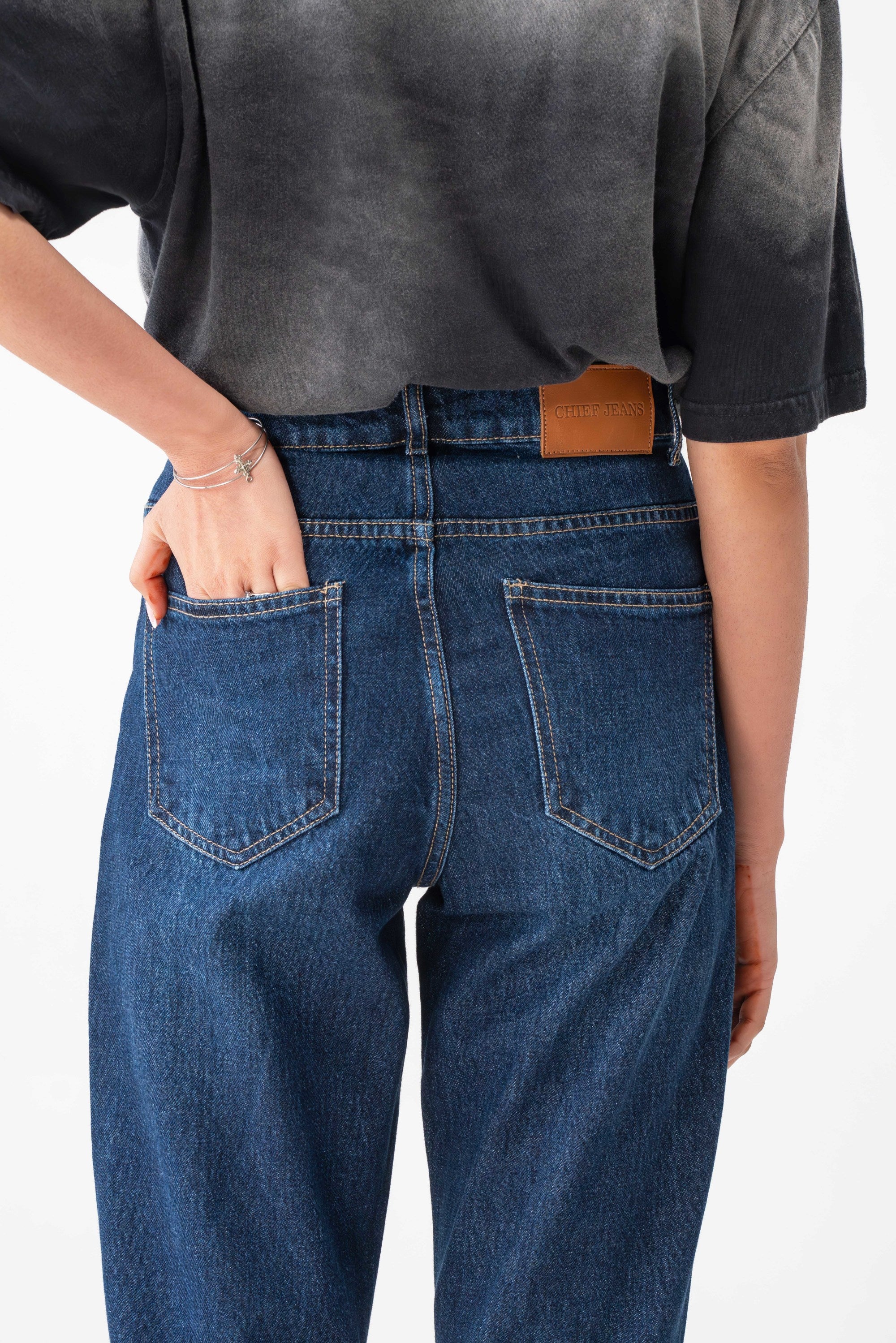 Straight Leg Denim Jeans – Women