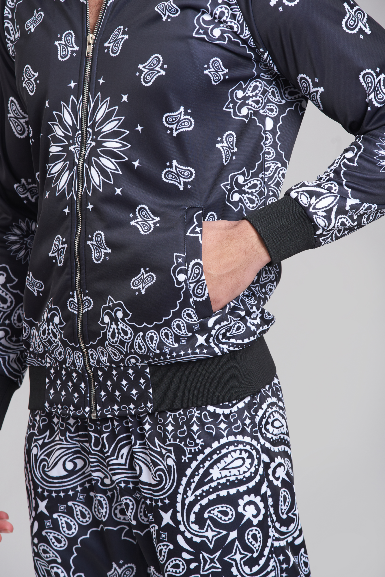 Modern Stylish Pattern Men TrackSuit