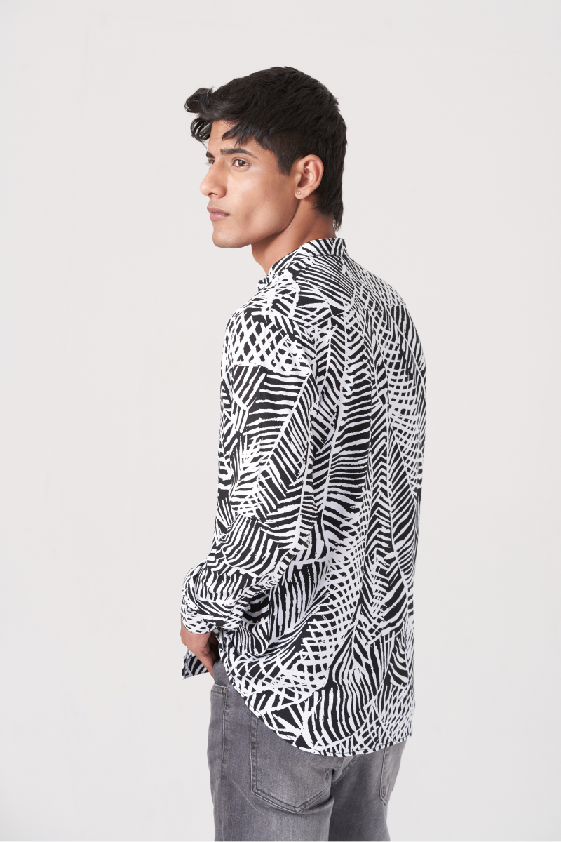 White And Black Men's Fusion Style Casual Shirt