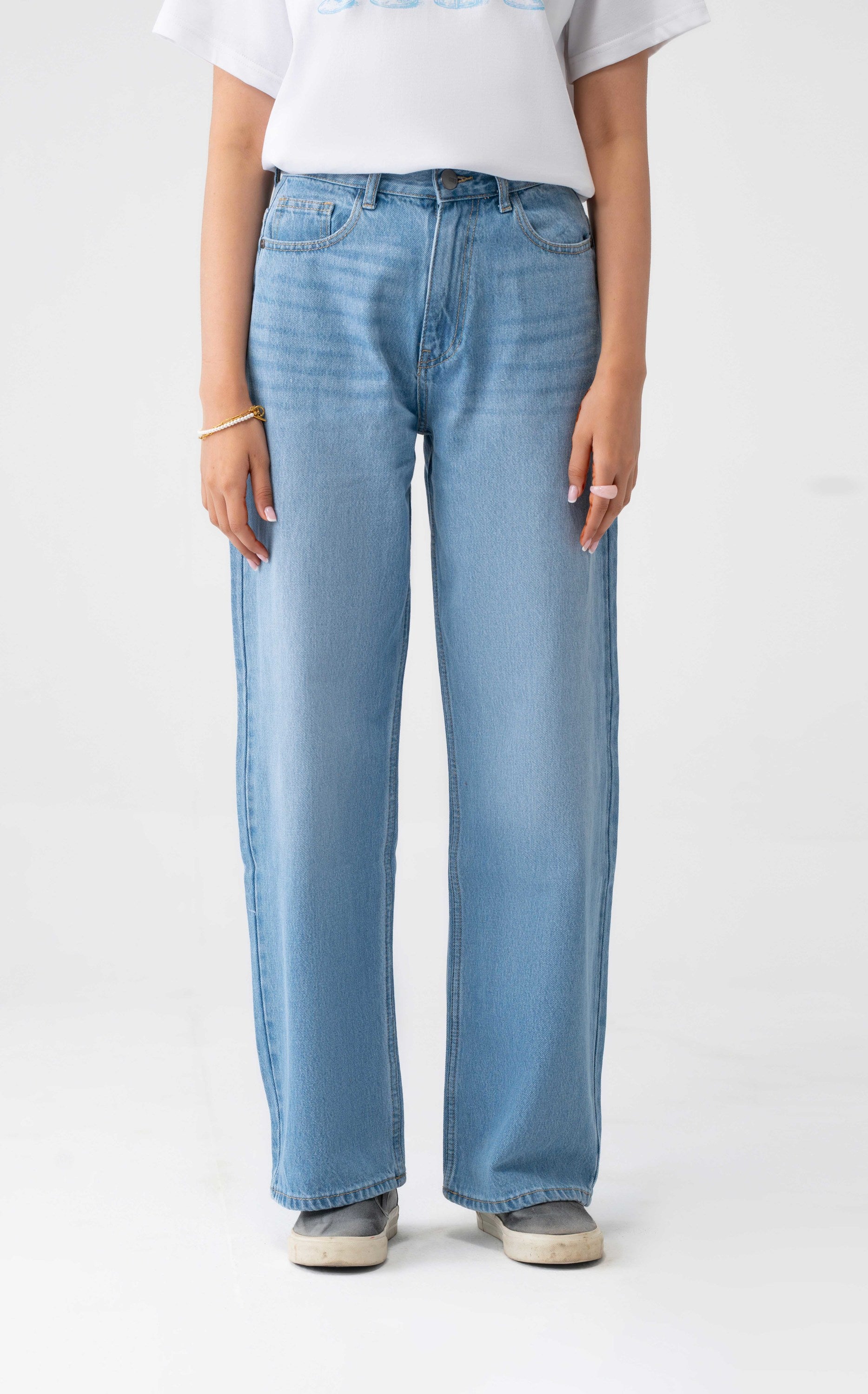 Loose Fit Denim Jeans – Women
