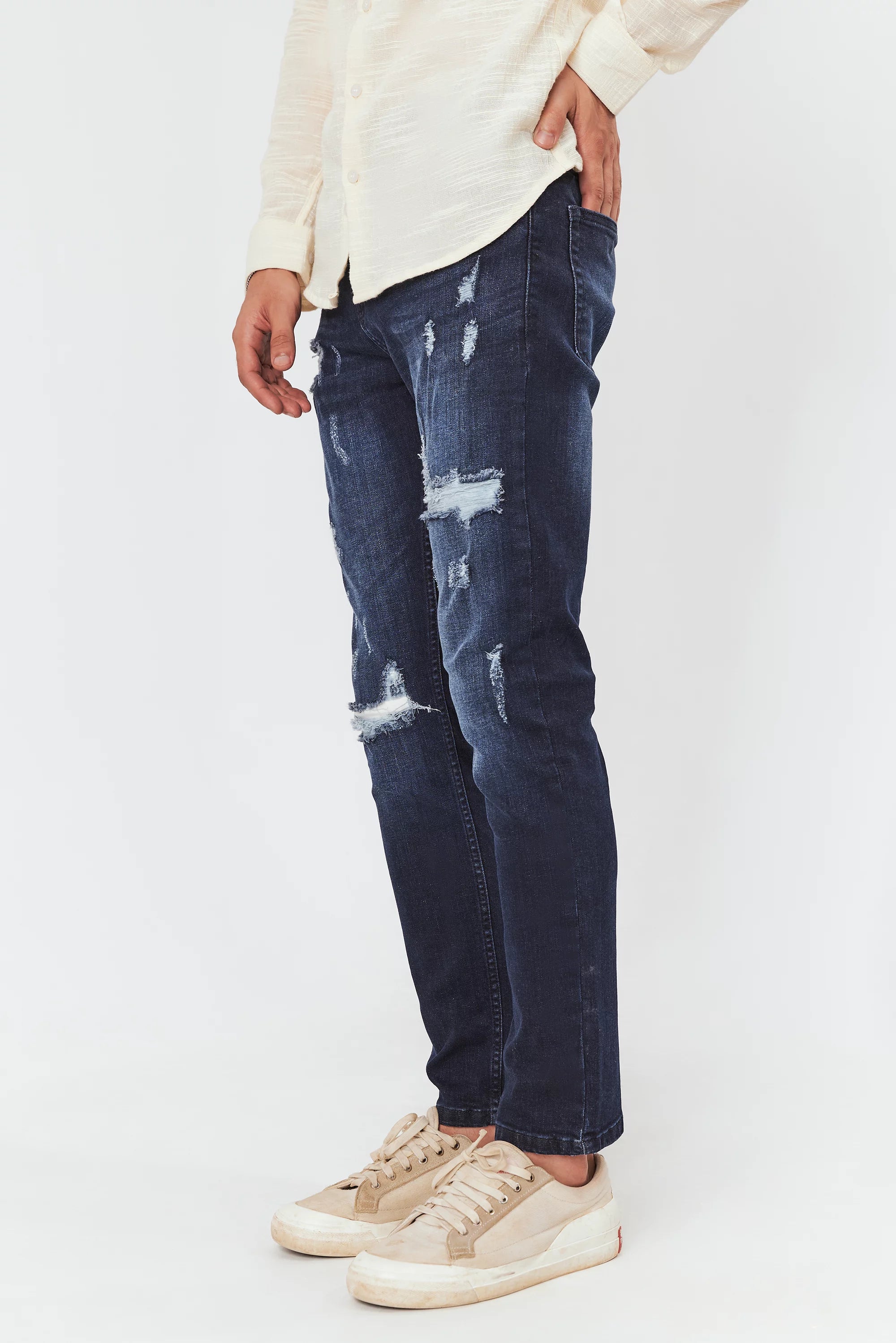 Men's Ripped Tapered Fit Blue Jeans