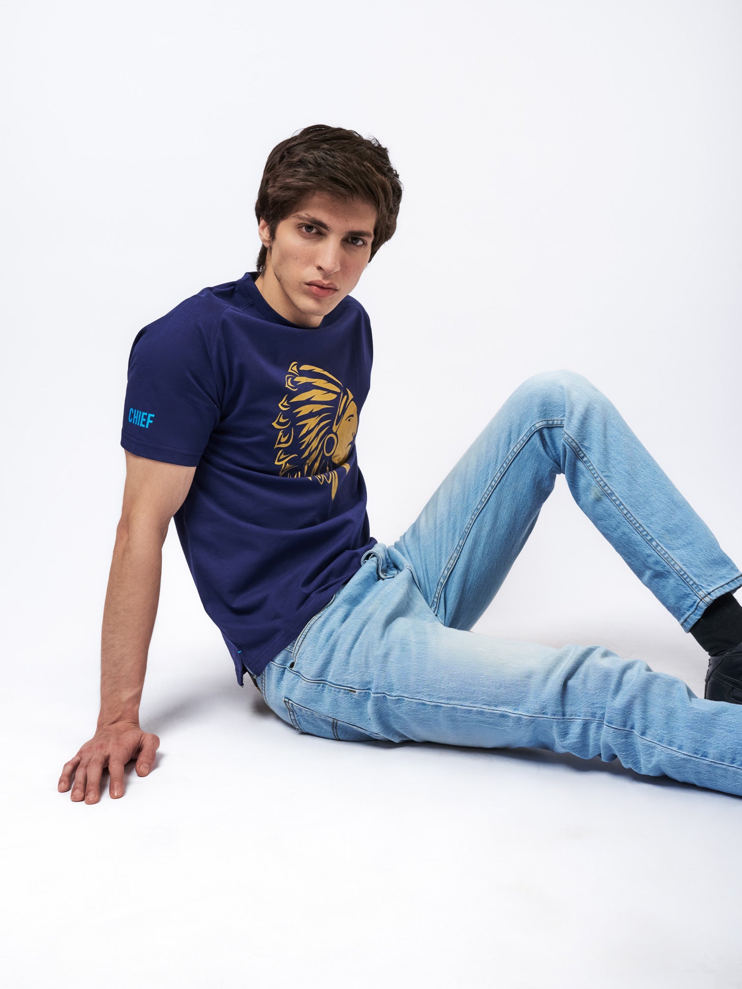 Men's Embossed Graphic T-Shirt Blue