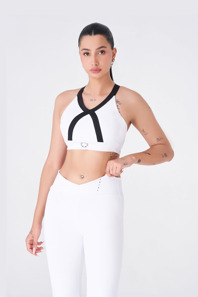 Sleek White Sports Bra & Legging Set