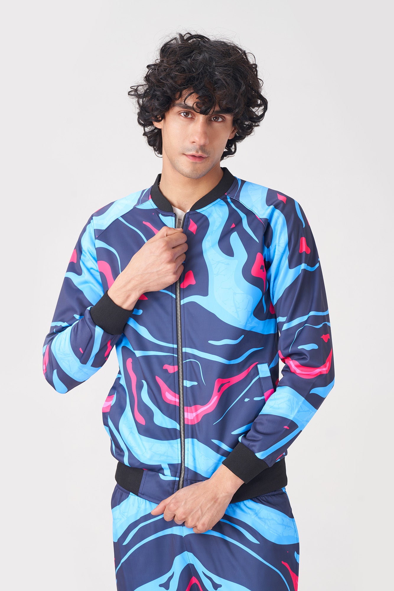 Bold Abstract Pattern Tracksuit for Men