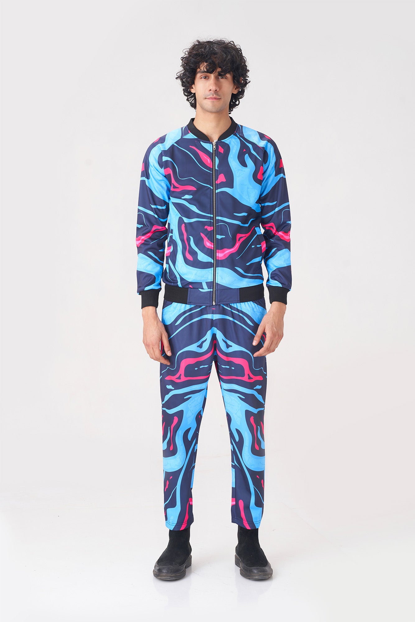 Bold Abstract Pattern Tracksuit for Men