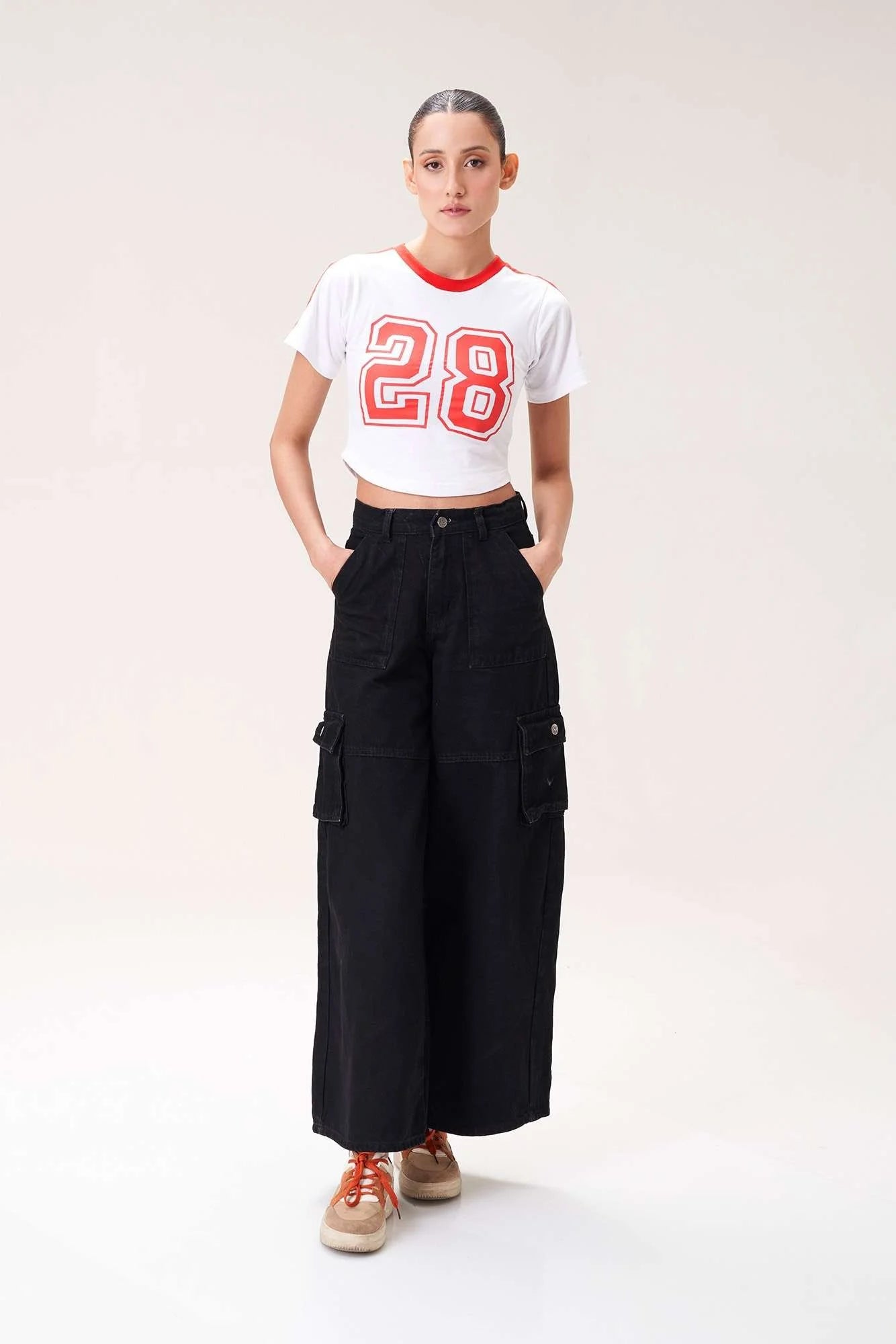 Sporty 28 Cropped T-Shirt for Women