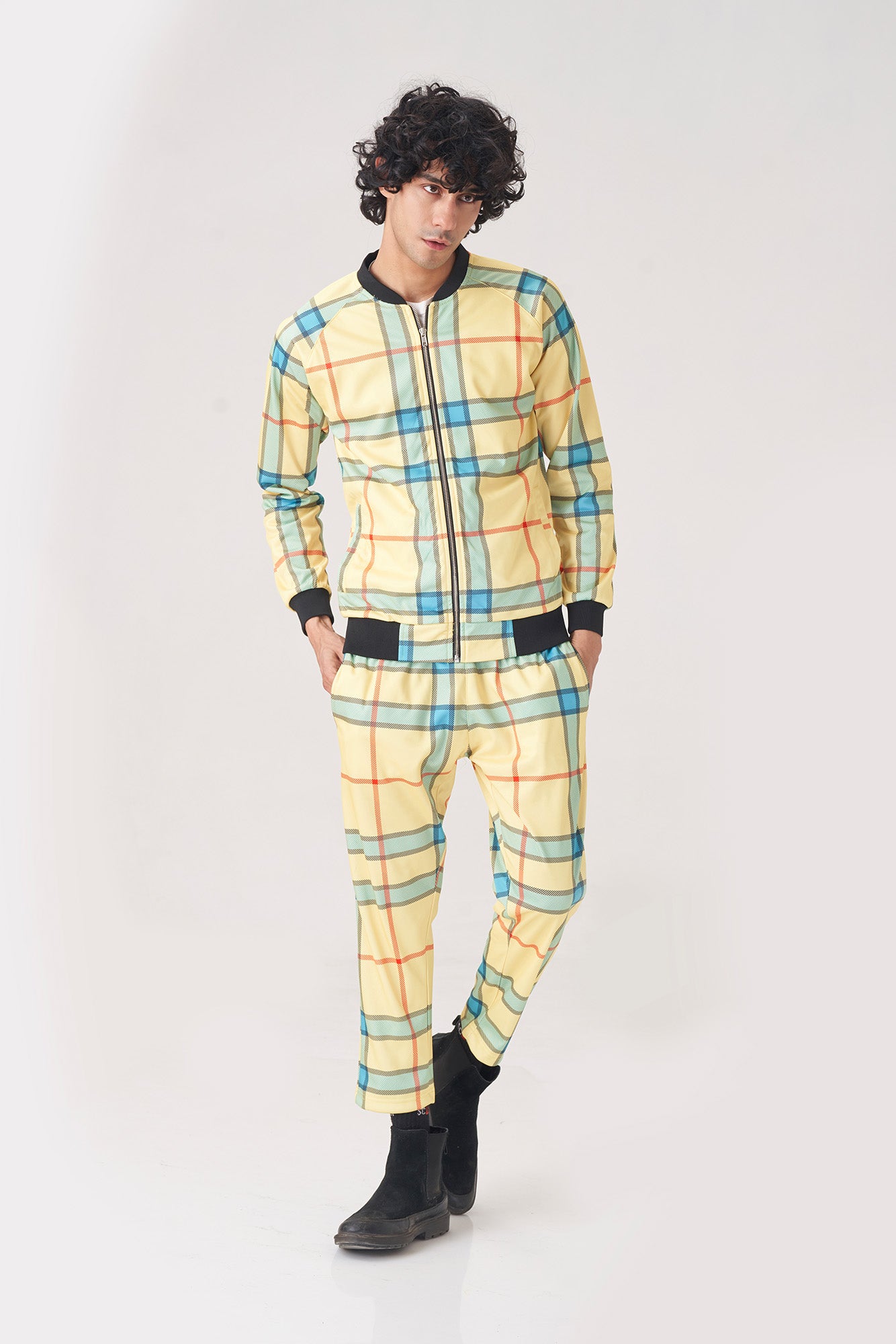 Tracksuit for Men with Vibrant Checkered Pattern