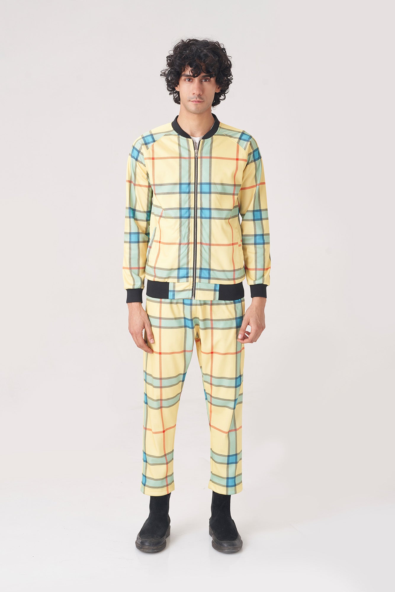 Tracksuit for Men with Vibrant Checkered Pattern