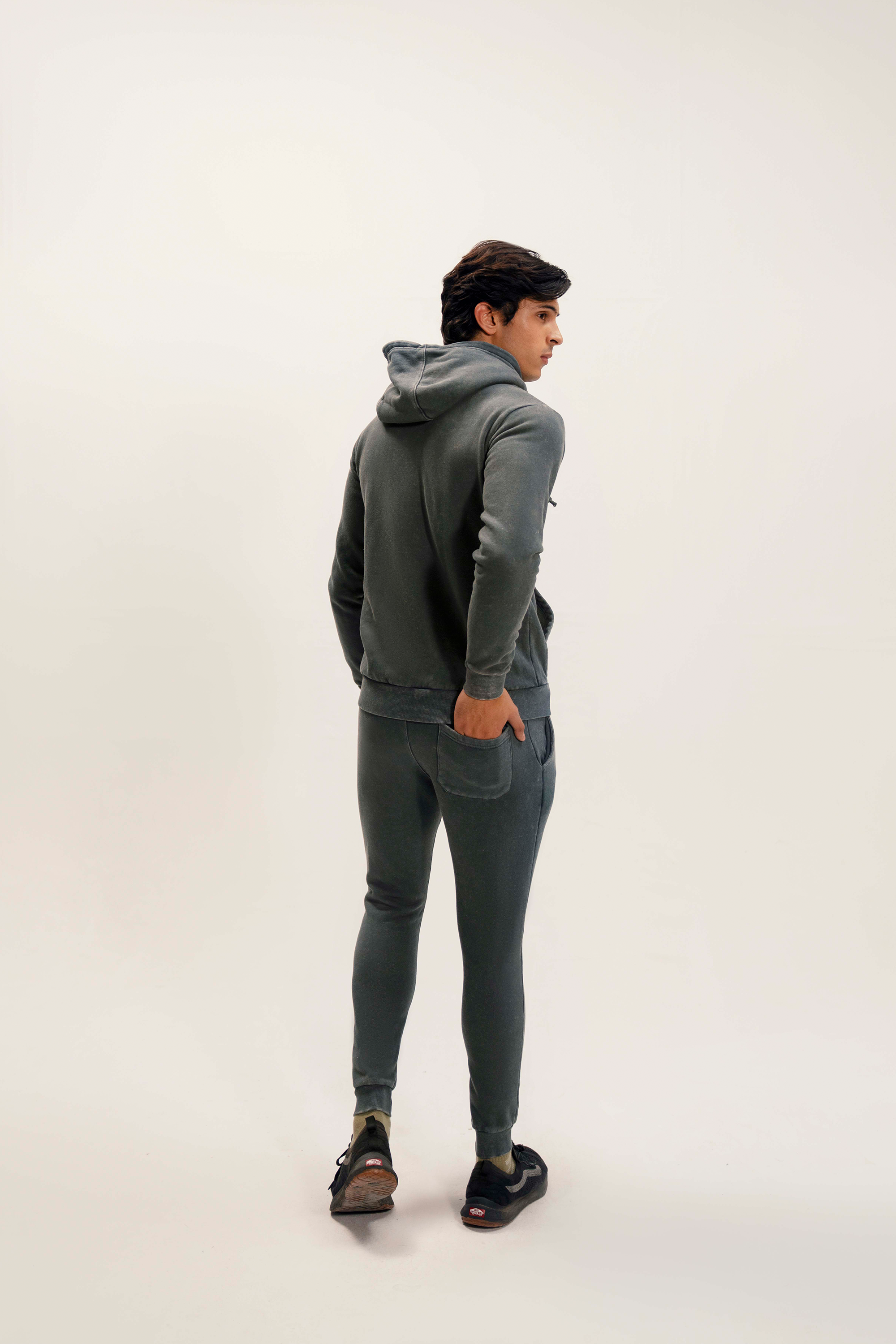 Unisex hoodies & trousers