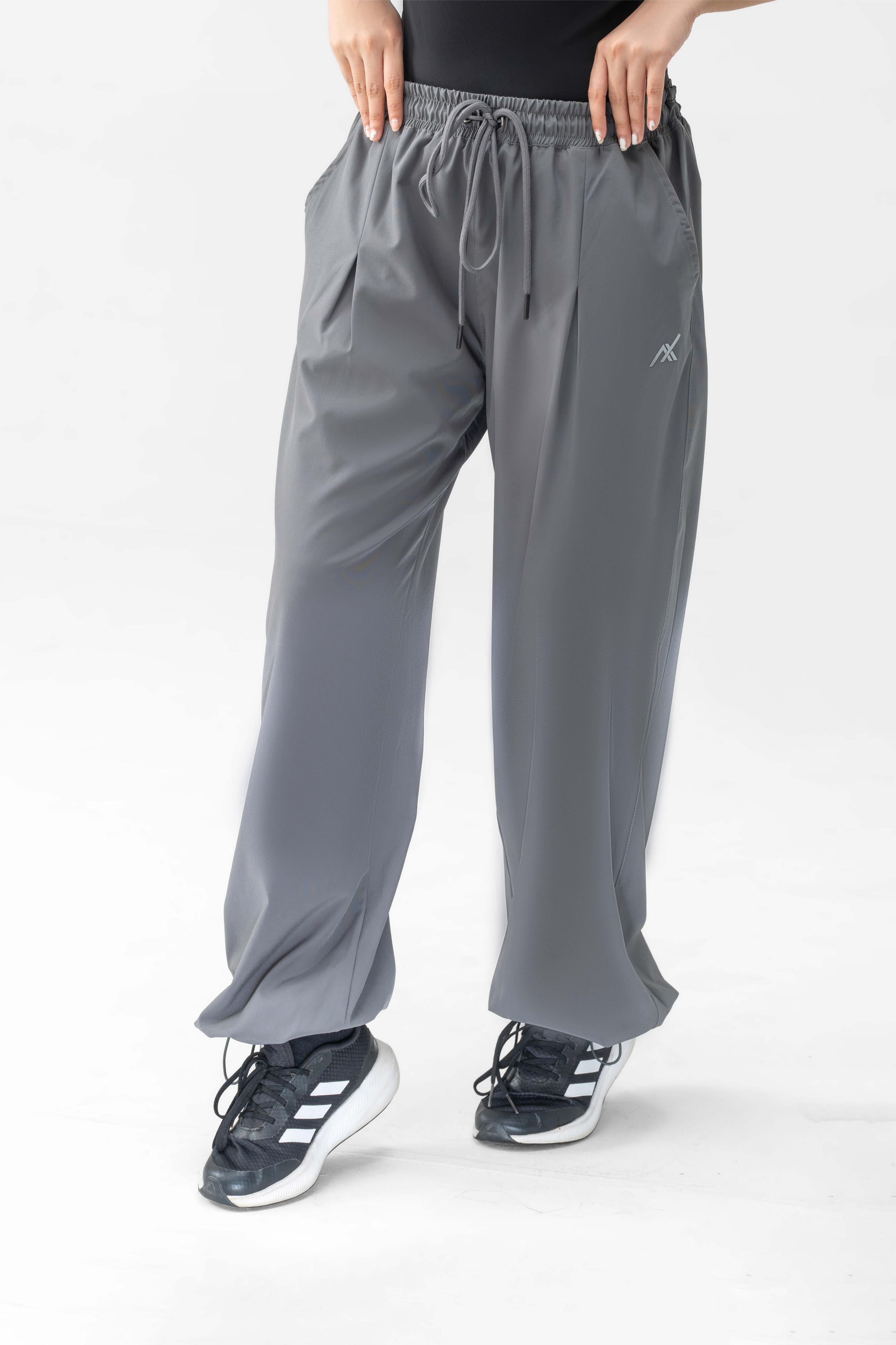 Women's Pleated Sweatpant
