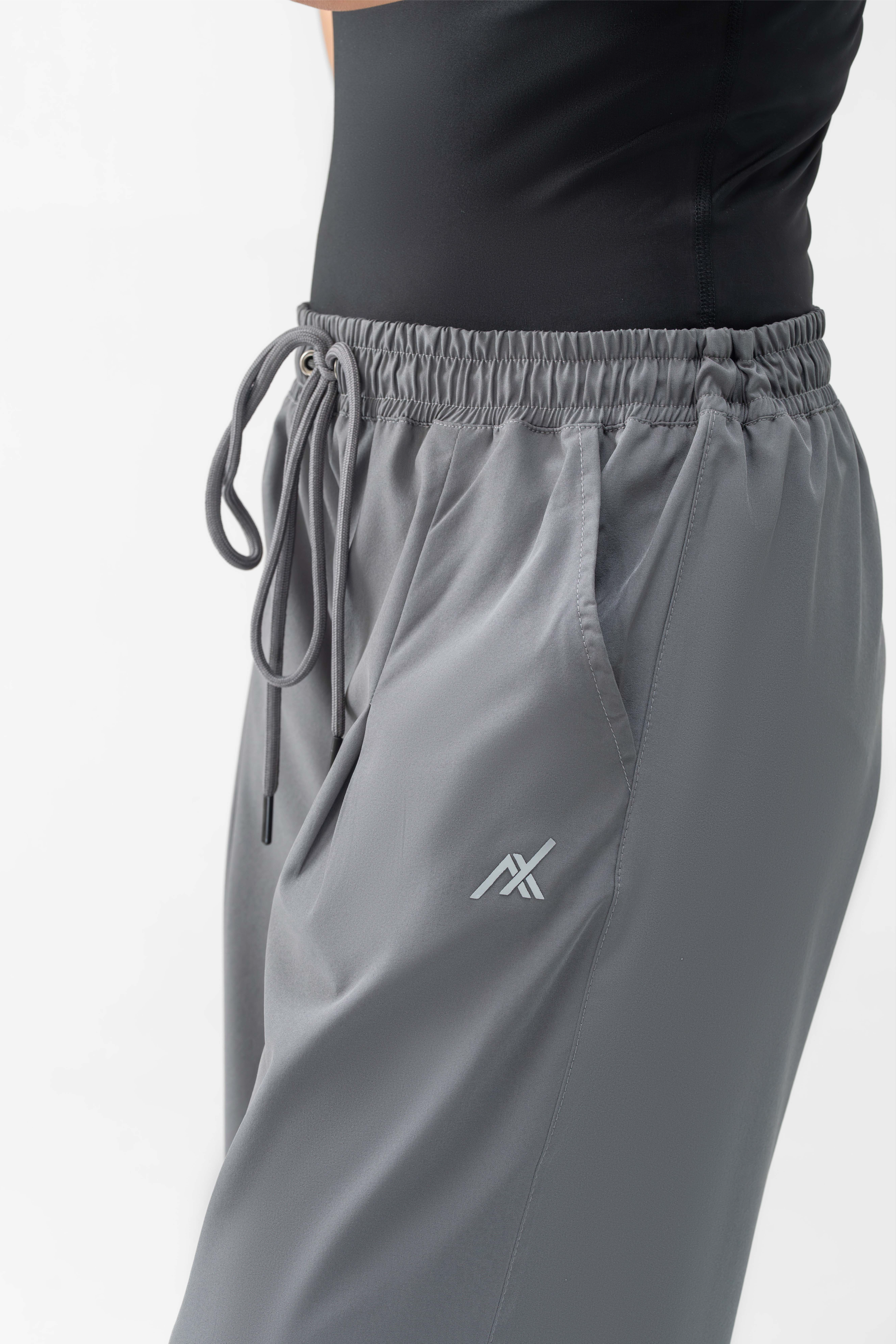 Women's Pleated Sweatpant