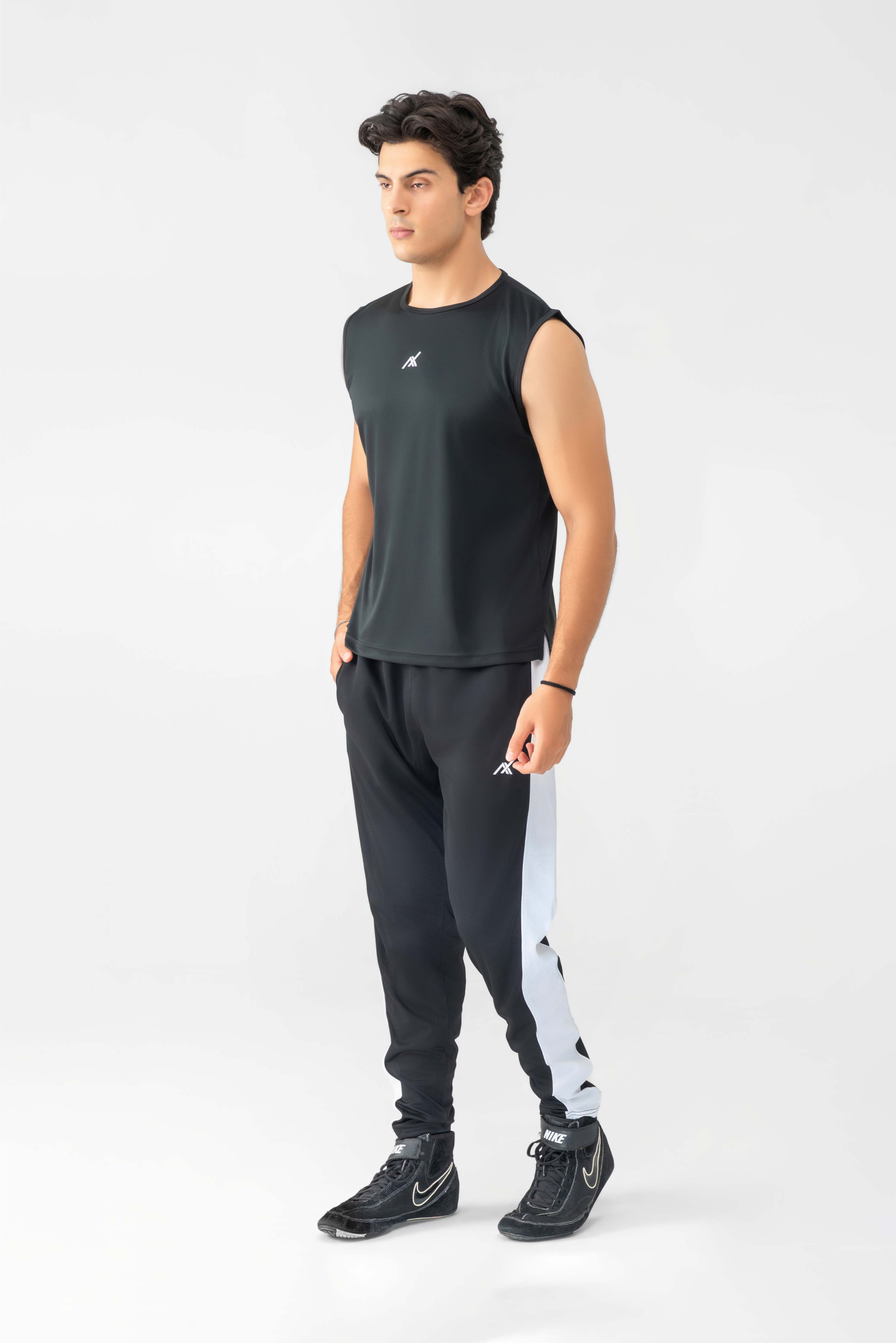 Men's Regular Fit Performance Tank Top