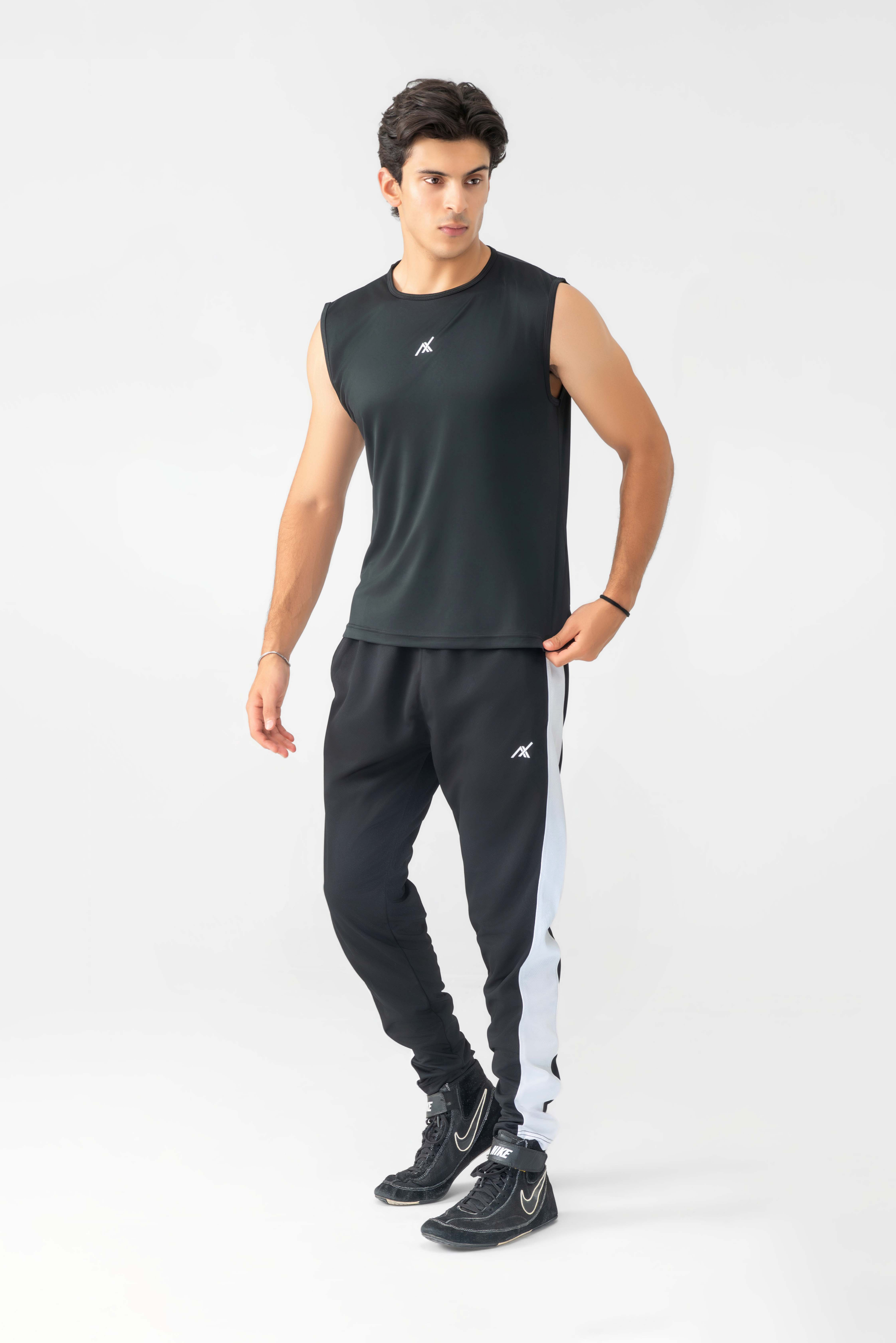 Men's Regular Fit Performance Tank Top