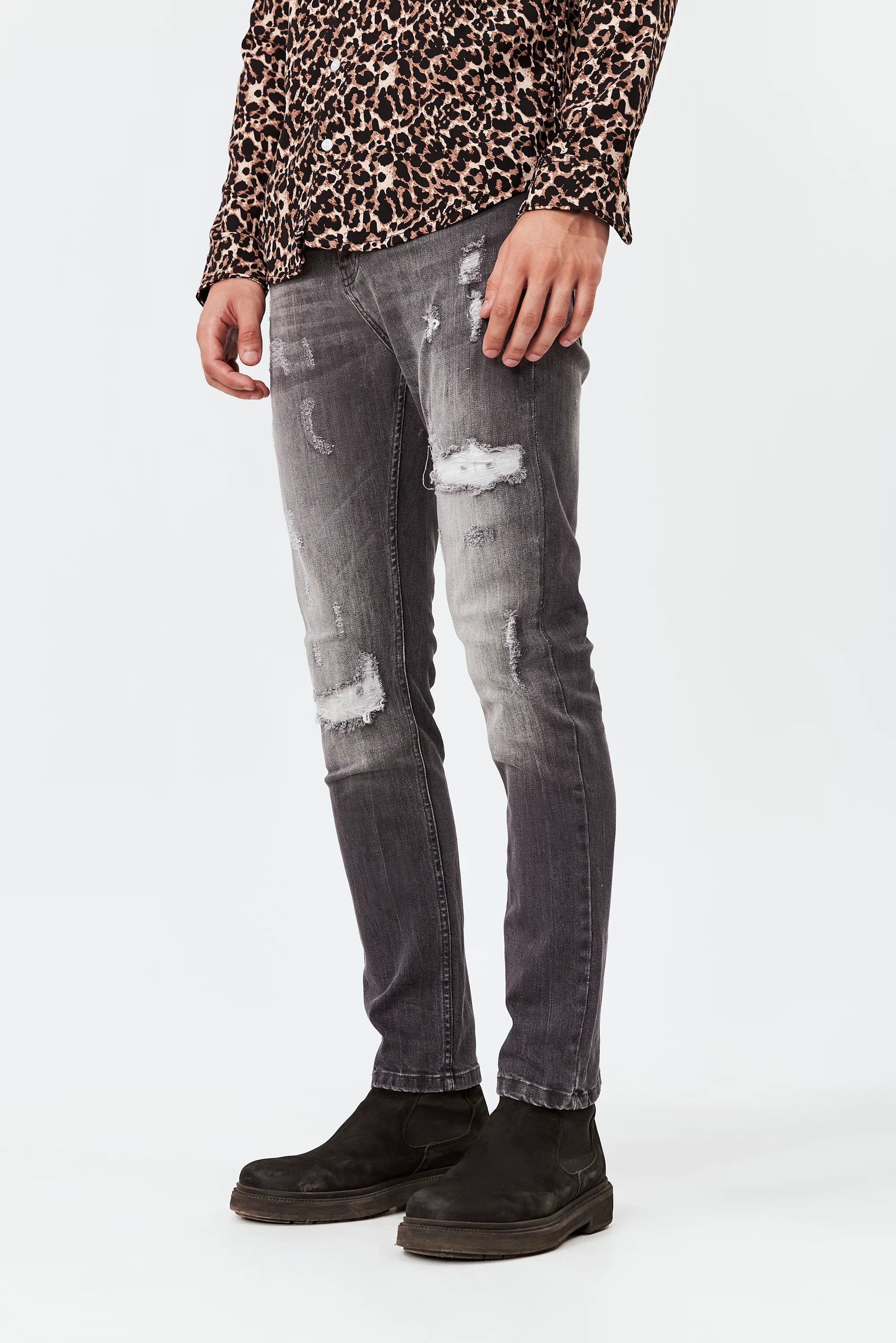 Men's Ripped Tapered Fit Black Jeans